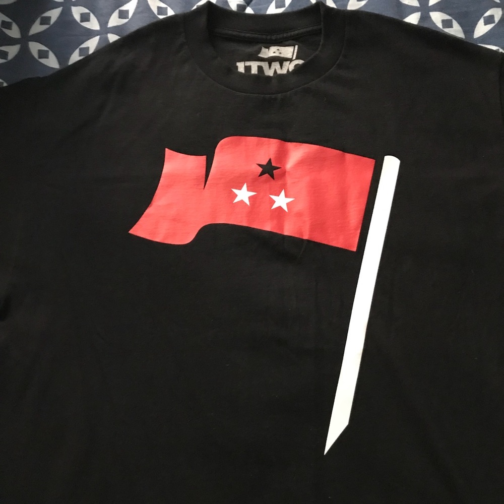 1TWO Shirt. L